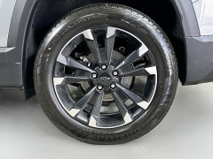New 2026  Chevrolet Equinox FWD 4dr RS w&sol;1RS at Graham Auto Mall near Mansfield&comma; OH