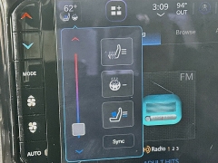 Used 2022  Ram 1500 4WD Limited Crew Cab 5'7" Box at Dutro Auto near Zanesville&comma; OH