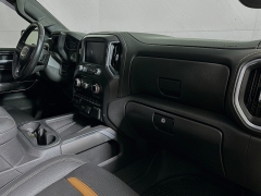 Used 2021  GMC Sierra 1500 4WD Crew Cab 147" AT4 at Dutro Auto near Zanesville&comma; OH