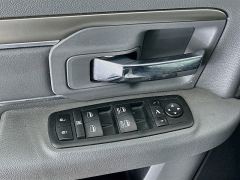 Used 2017  Ram 1500 4WD Crew Cab Big Horn at Dutro Auto near Zanesville&comma; OH