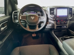 Used 2022  Ram 1500 4WD Big Horn Crew Cab 5'7" Box at Graham Auto Mall near Mansfield&comma; OH