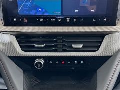 New 2026  Ford Explorer Active w&sol;200A Pkg 4WD at Graham Auto Mall near Mansfield&comma; OH