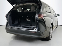 Used 2025  Toyota Sienna XLE Autono-MaaS FWD 7-Passenger at Dutro Auto near Zanesville&comma; OH