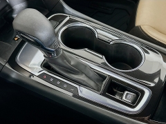 Used 2022  Chevrolet Equinox FWD 4dr Premier at Dutro Auto near Zanesville, OH