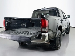 Used 2021  Toyota Tacoma 4WD SR5 Double Cab 6ft Bed V6 AT at Graham Auto Mall near Mansfield&comma; OH