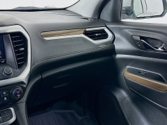 Used 2022  GMC Acadia AWD 4dr SLE at Graham Auto Mall near Mansfield, OH