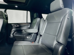 Used 2022  Chevrolet Suburban 4WD 4dr LT at Graham Auto Mall near Mansfield, OH