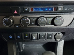Used 2022  Toyota Tacoma 4WD TRD Off Road Double Cab 5ft Bed V6 AT at Dutro Auto near Zanesville&comma; OH