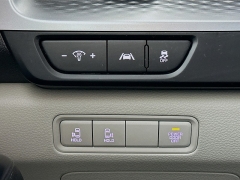 Used 2024  Kia Carnival LX FWD at Dutro Auto near Zanesville, OH