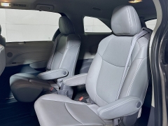 Used 2021  Toyota Sienna XLE AWD 7-Passenger at Graham Auto Mall near Mansfield&comma; OH