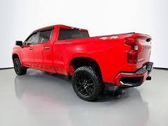 Used 2022  Chevrolet Silverado 1500 4WD Crew Cab 147" Custom at Graham Auto Mall near Mansfield&comma; OH