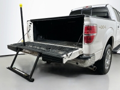 Used 2012  Ford F-150 4WD Supercrew Lariat 5 1&sol;2 at Dutro Auto near Zanesville&comma; OH