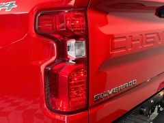 Used 2024  Chevrolet Silverado 1500 4WD Crew Cab 147" LT w&sol;1LT at Dutro Auto near Zanesville&comma; OH