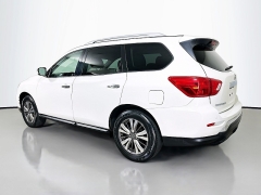 Used 2018  Nissan Pathfinder 4d SUV 4WD SV at Graham Auto Mall near Mansfield&comma; OH