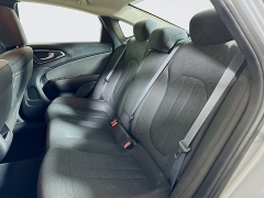 Used 2016  Chrysler 200 4d Sedan Limited I4 at Graham Auto Mall near Mansfield&comma; OH