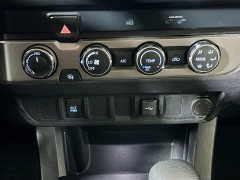 Used 2020  Toyota Tacoma 4WD Double Cab SR at Graham Auto Mall near Mansfield, OH