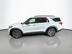 New 2027  Ford Explorer Active w&sol;200A Pkg 4WD at Graham Auto Mall near Mansfield&comma; OH