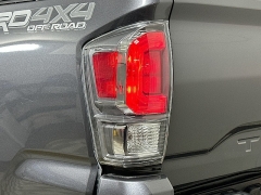 Used 2021  Toyota Tacoma 4WD TRD Off Road Double Cab 6ft Bed V6 AT at Graham Auto Mall near Mansfield&comma; OH