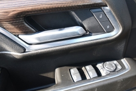 Used 2025  Chevrolet Silverado 2500HD 4WD Crew Cab 172" LT Gas at Dutro Auto near Zanesville&comma; OH