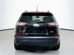 Used 2020  Jeep Cherokee 4d SUV 4WD Latitude Plus 2&period;4L at Dutro Auto near Zanesville&comma; OH