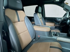 Used 2021  Chevrolet Silverado 1500 4WD Crew Cab 147" High Country at Graham Auto Mall near Mansfield, OH