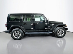 Used 2018  Jeep Wrangler Unlimited 4d SUV 4WD Sahara at Dutro Auto near Zanesville, OH