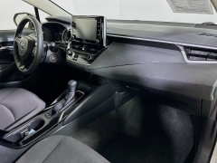 Used 2020  Toyota Corolla 4d Sedan LE at Dutro Auto near Zanesville&comma; OH
