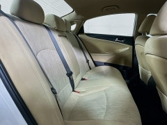 Used 2013  Hyundai Sonata 4d Sedan GLS at Dutro Auto near Zanesville, OH