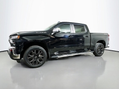 Used 2019  Chevrolet Silverado 1500 4WD Crew Cab LT at Graham Auto Mall near Mansfield, OH