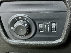 Used 2023  Jeep Grand Cherokee L Limited 4x4 at Dutro Auto near Zanesville&comma; OH