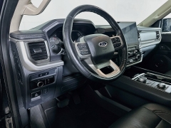 Used 2024  Ford Expedition XLT 4x4 at Graham Auto Mall near Mansfield&comma; OH