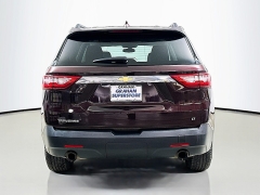 Used 2020  Chevrolet Traverse 4d SUV FWD LT Cloth w&sol;1LT at Graham Auto Mall near Mansfield&comma; OH