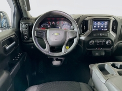 Used 2020  Chevrolet Silverado 1500 4WD Crew Cab Custom at Dutro Auto near Zanesville&comma; OH