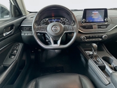 Used 2022  Nissan Altima 2.5 SR Sedan at Graham Auto Mall near Mansfield, OH