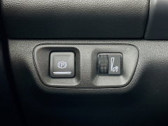 Used 2022  GMC Acadia AWD 4dr SLE at Graham Auto Mall near Mansfield, OH