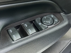 Used 2020  Chevrolet Equinox 4d SUV FWD LT w&sol;1LT at Dutro Auto near Zanesville&comma; OH