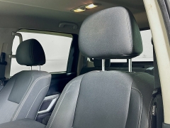 Used 2017  Nissan Titan 4WD Crew Cab SV at Dutro Auto near Zanesville&comma; OH