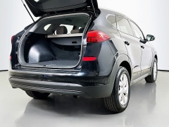 Used 2020  Hyundai Tucson 4d SUV FWD Value at Graham Auto Mall near Mansfield&comma; OH