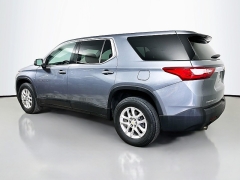 Used 2021  Chevrolet Traverse AWD 4dr LS w&sol;1LS at Dutro Auto near Zanesville&comma; OH