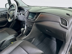 Used 2020  Chevrolet Trax 4d SUV FWD LT at Dutro Auto near Zanesville&comma; OH