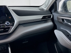 Used 2022  Toyota Highlander Platinum AWD at Graham Auto Mall near Mansfield, OH