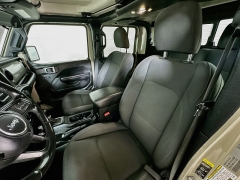 Used 2020  Jeep Gladiator Crew Cab Sport S at Dutro Auto near Zanesville&comma; OH