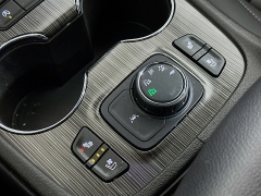 Used 2023  GMC Acadia AWD 4dr SLT at Dutro Auto near Zanesville&comma; OH