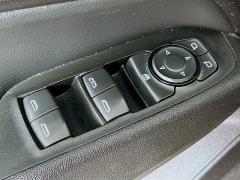 Used 2018  Chevrolet Equinox 4d SUV FWD LT w&sol;1LT at Dutro Auto near Zanesville&comma; OH