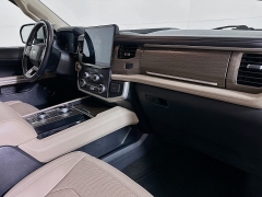 Used 2023  Ford Expedition Limited 4x4 at Dutro Auto near Zanesville, OH