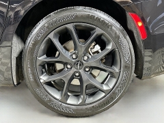 Used 2025  Chrysler Pacifica Limited FWD at Dutro Auto near Zanesville&comma; OH