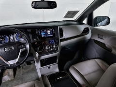 Used 2015  Toyota Sienna 4d Wagon XLE 8-Passenger at Dutro Auto near Zanesville&comma; OH