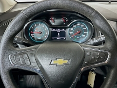 Used 2017  Chevrolet Cruze 4d Hatchback LT Auto at Dutro Auto near Zanesville&comma; OH