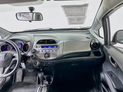 Used 2010  Honda Fit 5d Hatchback Base Auto at Dutro Auto near Zanesville&comma; OH