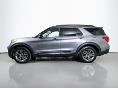 Used 2023  Ford Explorer XLT 4WD at Dutro Auto near Zanesville&comma; OH